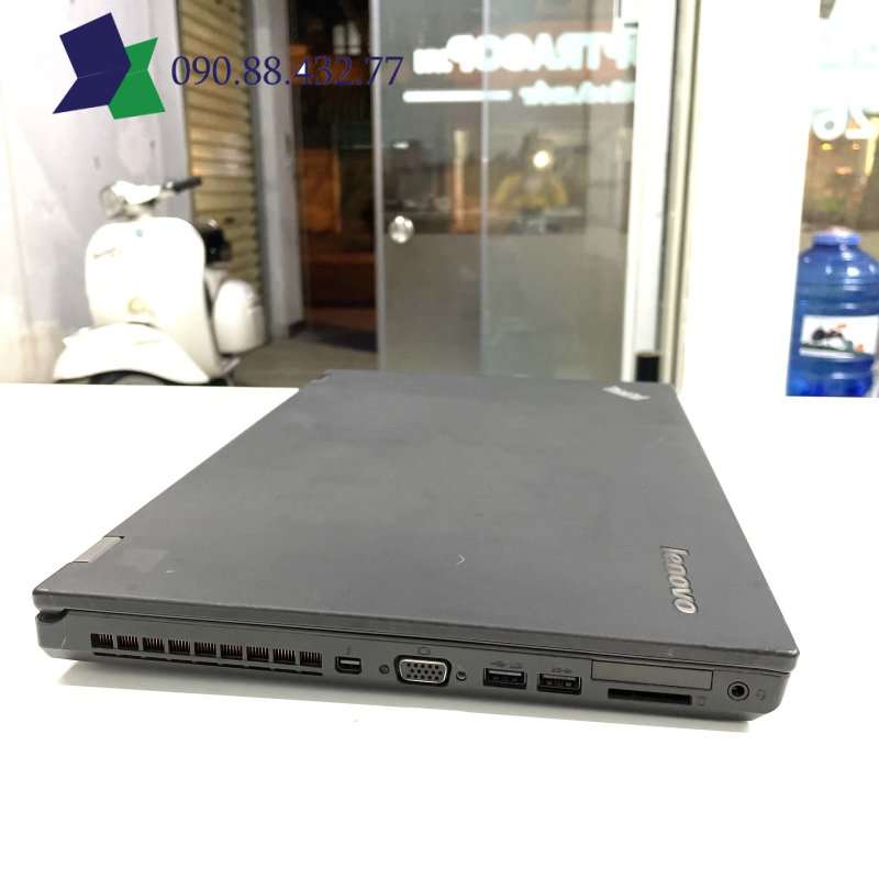Lenovo Thinkpad W540 i7-4700MQ RAM8G SSD256G 15.6" FULL HD vga K1100M 2G